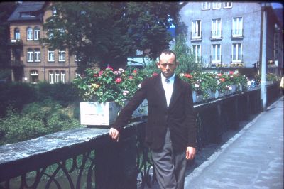 IMG14~1.JPG